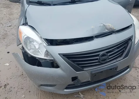 2014 Nissan Versa 1.6 S из США, поврежденный, VIN 3N1CN7AP0EL811278